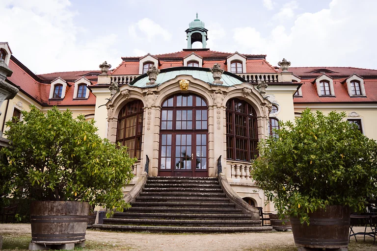 Schloss Proschwitz bei Meißen mit historischem Weingut im Dresden Elbland.